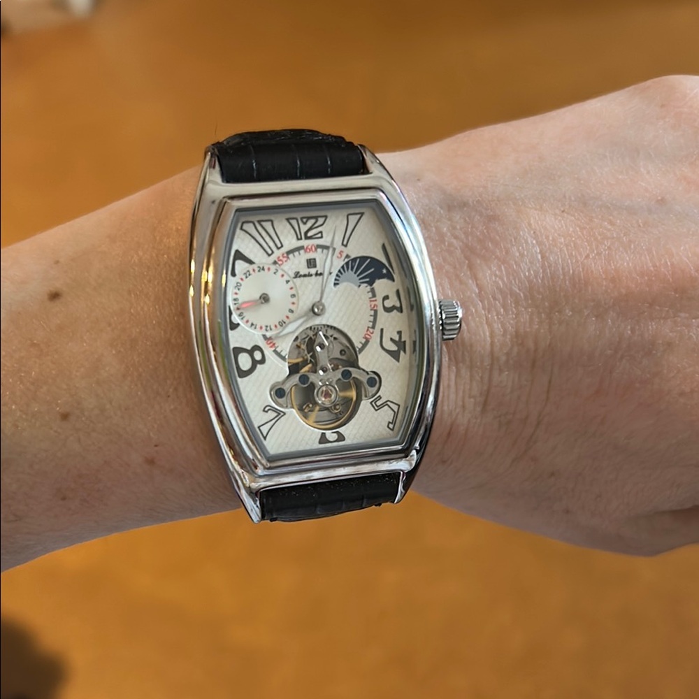 Louis Bolle Watch. Ref: A-5025-843